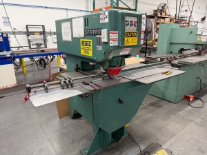 STRIPPIT CUSTOM 18/30 SINGLE-END PUNCH PRESS, MATERIAL GAUGES, FOOT PEDAL, WORK TABLE, S/N 276112175-26