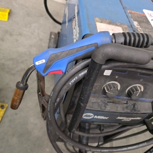 MILLER MILLERMATIC 252 WELDING POWER SOURCE, STOCK NO. 907322, S/N MF050678N-38