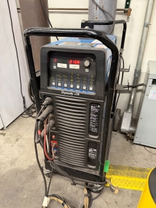 MILLER DYNASTY 350 WELDING POWER SOURCE, STOCK NO. 907204001, S/N ME140064L, W/ COOLMATE 3.5 CHILLER, GAS CYLINDER NOT INCLUDED-39