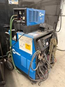 MILLER SYNCROWAVE 350LX WELDING POWER SOURCE, STOCK NO. 907198-03-1, S/N LG190069L, W/ MILLER COOLMATE 3 CHILLER, FOOT CONTROL-40