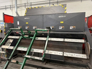 MOTOMAN WELDING CELL W/ ROBOTIC WELDING ARM, MOTOR REWIND REPAIR NEEDED-53