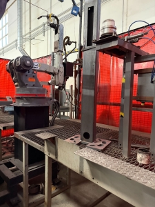 MOTOMAN WELDING CELL W/ ROBOTIC WELDING ARM, MOTOR REWIND REPAIR NEEDED-53