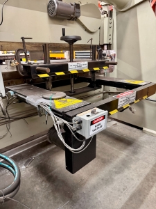 1991 ACCURPRESS 7608 PRESS BRAKE, 60 TON X 8' BED, ACCURPRESS CNC GAUGE SYSTEM, S/N 1846-55