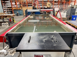 OMAX-2022 OMAX MAXIEM M2040 ABRASIVE WATERJET CUTTING SYSTEM, 3-AXIS CUTTING HEAD, TABLE SIZE: 13' 4" X 7'0" XY,  CUTTING TRAVEL: 13' 4" X 6' 8", Z-AXIS TRAVEL: 12", MAXJET 5I NOZZLE, 600 LB. ABRASIVE HOPPER, PULL-TO-OPEN VALVE SINGLE NOZZLE, WATER FILTER, CUTTING TABLE, S/N M20405268-57