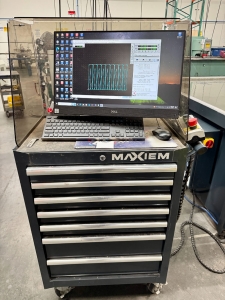 OMAX-2022 OMAX MAXIEM M2040 ABRASIVE WATERJET CUTTING SYSTEM, 3-AXIS CUTTING HEAD, TABLE SIZE: 13' 4" X 7'0" XY,  CUTTING TRAVEL: 13' 4" X 6' 8", Z-AXIS TRAVEL: 12", MAXJET 5I NOZZLE, 600 LB. ABRASIVE HOPPER, PULL-TO-OPEN VALVE SINGLE NOZZLE, WATER FILTER, CUTTING TABLE, S/N M20405268-57