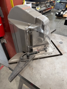 JET PNEUMATIC CORNER NOTCHER, MODEL PMN-11, FOOT CONTROL-58A