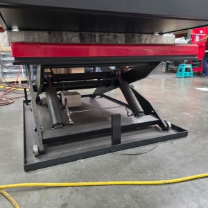 ULINE ELECTRIC LIFT TABLE, MODEL H-10647, 4' X 6', 5,500 LB CAPACITY-60