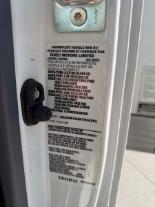 2022 ISUZU NPR HD BOX TRUCK, 5.2L 4-CYLINDER TURBO DIESEL ENGINE, 20' BOX, 215 HP, REAR LIFTGATE, APPROX. 19,807 MILES, CA LIC: 33384J3, VIN: JALC4W161N7014381-62