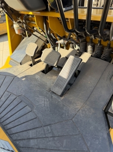 2023 CATERPILLAR LPG FORKLIFT, MODEL GC40K, 8,000 LB CAPACITY, 3-STAGE MAST, SIDE SHIFT, 8' FORKS, SOLID CUSHION TIRES, LOAD LIGHTS, REARVIEW MIRRORS, CLEARCAP RAINCAP, APPROX. 498 HOURS, S/N AT87B11599-63