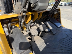 2023 CATERPILLAR LPG FORKLIFT, MODEL GC40K, 8,000 LB CAPACITY, 3-STAGE MAST, SIDE SHIFT, 8' FORKS, SOLID CUSHION TIRES, LOAD LIGHTS, REARVIEW MIRRORS, CLEARCAP RAINCAP, APPROX. 498 HOURS, S/N AT87B11599-63
