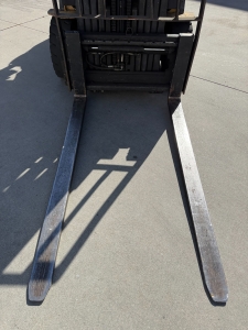 2004 CATERPILLAR LPG FORKLIFT, MODEL GC30K, 6,000 LB CAPACITY, 4-STAGE MAST, SIDE SHIFT, 5' FORKS, SOLID CUSHION TIRES, LOAD LIGHTS, REARVIEW MIRRORS, REAR SAFETY BEACON, CLEARCAP RAINCAP, APPROX. 8,077 HOURS, S/N AT83E00502, (DELAYED PICKUP UNTIL TUESDAY, AUGUST 18)-64