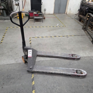 CROWN PALLET JACK, 5,000 LB CAPACITY-71