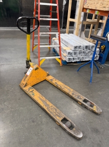 GLOBAL PALLET JACK, 5,500 LB CAPACITY-73