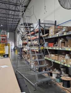 COTTERMAN ROLLING STOCK LADDER, 450 LB CAPACITY, 10' TOP PLATFORM HT-78
