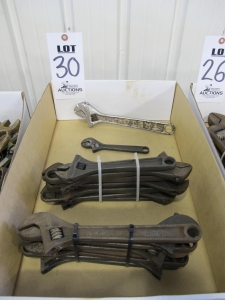 LOT ASSORTED WRENCHES (G-49) LOADING & HANDLING FEE $5-