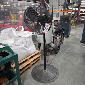 DAYTON 18" PEDESTAL FAN-89