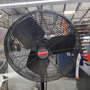 DAYTON 18" PEDESTAL FAN-89