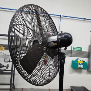 AIR KING 30" PEDESTAL FAN-90