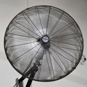 30" HURRICANE PRO WALL FAN-94