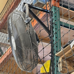 AIR KING 24" WALL FAN-109