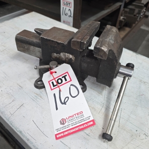 4" BENCH VISE W/ SWIVEL BASE-160