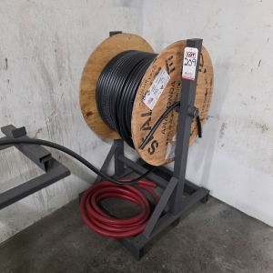 LARGE SPOOL STAND W/ SEALTITE WATERPROOF FLEXIBLE ELECTRICAL CONDUIT-209