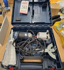 BOSCH 1 HP VARIABLE SPEED PALM ROUTER, NO. PR20EVSK, W/ CASE-311