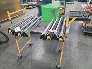 METAL TECH ROLLING SCAFFOLDING, 38" X 21" X 46" HT, CONTENTS NOT INCLUDED-371