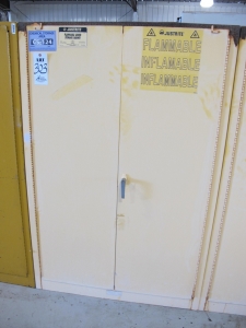 JUSTRITE FLAMMABLE LIQUID STORAGE CABINET (G-49) LOADING & HANDLING FEE $25-