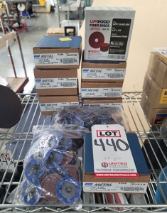 LOT - SANDING DISCS: 36, 80 GRIT, AND (2) BAGS OF SMALL 36 GRIT DISCS-440