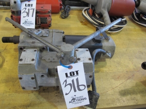 MECO ELECTRIC CORE DRILL (G-49) LOADING & HANDLING FEE $5-