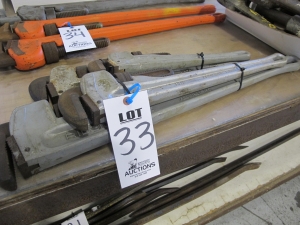 LOT ASSORTED PIPE WRENCHES (G-49) LOADING & HANDLING FEE $5-