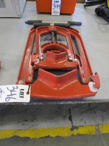 LOT (2) REED PIPE CUTTERS (G-49) LOADING & HANDLING FEE $5-