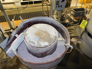 ROTO-FINISH SPIRATRON, ER SERIES, 5 CUBIC FOOT VIBRATORY FINISHER-355