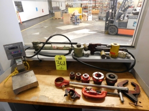 LOT OF (2) MANUAL HYDRAULIC PUMPS, RIDGID NO. 42A FOUR WHEEL PIPE CUTTER, RIDGID D-286 THREADING TOOL W/ (5) THREADING CUTTERS, PIPE REAMER, WELDING CLAMP, METTLER TOLEDO SCALE W/DRO-361
