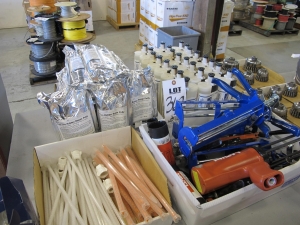 LOT ASSORTED CAULKING GUNS W/ PRO-POXY GLUE (G-49) LOADING & HANDLING FEE $5-