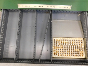 STANLEY VIDMAR 7 DRAWER TOOL/PARTS CABINET,45"X28"X42", W/CONTENTS OF PIN & PLUG GAGE SETS, & MISC. INSPECTION ITEMS-381