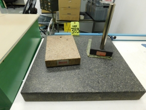 LOT OF (3) GRANITE SURFACE PLATES: 24"X24"X3", STARRETT 12"X8"X2", MITUTOYO 6"X8"X24"-383