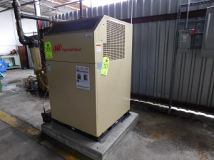INGERSOLL RAND CYCLING REFRIGERATED DRYER, MODEL NVC700A40N, S/N 540952-388