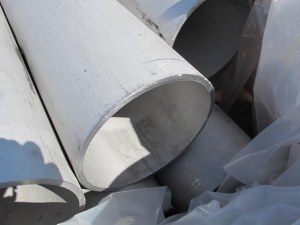 LOT STAINLESS STEEL PIPES 8"ID 20'L (W-46 YARD) LOADING & HANDLING FEE $25-
