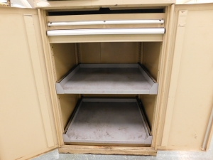 LISTA 2 DOOR/2 DRAWER TOOL/PARTS CABINET, 28"X30"X40", (EMPTY)-411