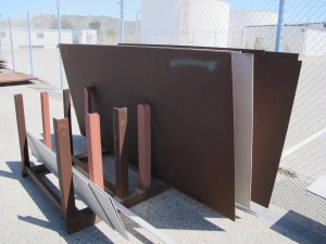 LOT (1) 8' X 8' X 2" X 5,227 LBS, (4) 6' X 11' X 1-1/4" X 3,369 LBS (TOTAL 13,476 LBS) & (11) 10' X 20' X 1/2" X 4,079 LBS (TOTAL 44,869 LBS) STEEL METAL PLATES (W-46 YARD) LOADING & HANDLING FEE $350-