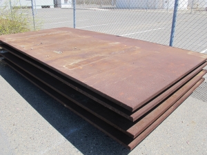 LOT ASSORTED STEEL METAL PLATES (W-46 YARD) LOADING & HANDLING FEE $350-