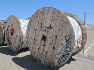 LOT ASSORTED VALVES (W-46 YARD) LOADING & HANDLING FEE $200-