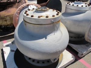 LOT ASSORTED VALVES (W-46 YARD) LOADING & HANDLING FEE $250-