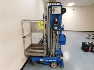 2002 GENIE MODEL AWP 255DC, S/N AWP02-21606, AERIAL WORK PLATFORM (MANLIFT)-444