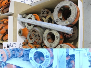 LOT ASSORTED RIDGID THREADING DIES (G-49) LOADING & HANDLING FEE $5-