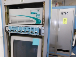 UNHOLTZ-DICKIE ELECTRODYNAMIC SHAKER, MODEL: T1000-20, S/N 442, W/SUPPORTING PIECES/CONTROLLERS, ETC.-454