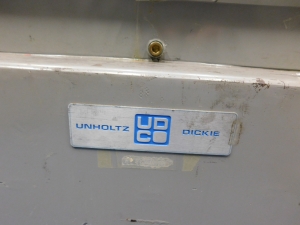 UNHOLTZ-DICKIE ELECTRODYNAMIC SHAKER, MODEL: T1000-20, S/N 442, W/SUPPORTING PIECES/CONTROLLERS, ETC.-454