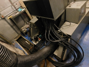UNHOLTZ-DICKIE ELECTRODYNAMIC SHAKER, MODEL: T1000-20, S/N 442, W/SUPPORTING PIECES/CONTROLLERS, ETC.-454
